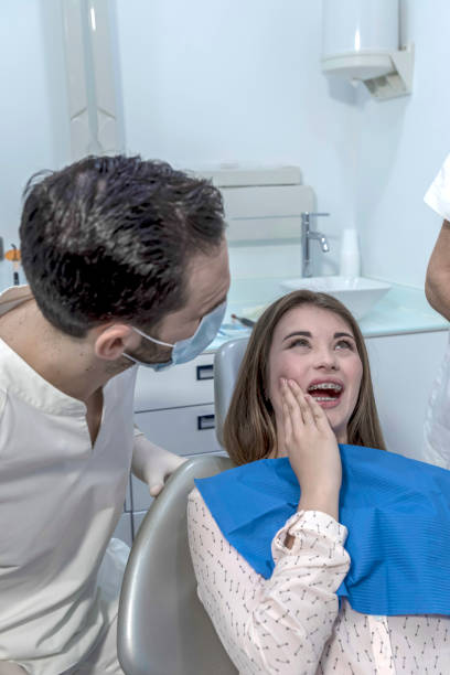 Best Emergency Tooth Extraction  in Day Valley, CA